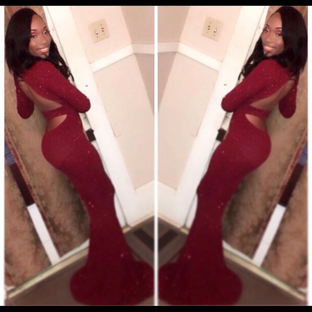 Burgundy prom dress
